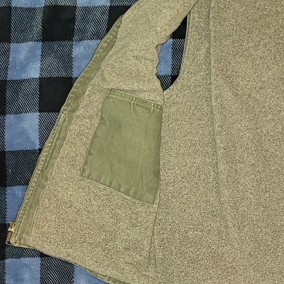 Vintage. Carhartt. USA Components. Zip Vest. Fleece-lined.  Men's size LT - Picture 12 of 16